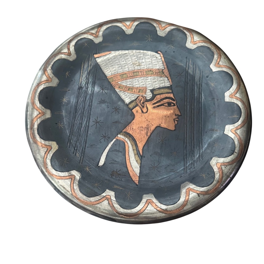 Vintage Egyptian Mixed Metal Nefertiti Wall Plate Copper Brass Silver tones
10"